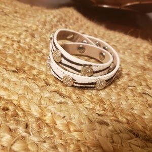 Double Wrap Zebra Meagan